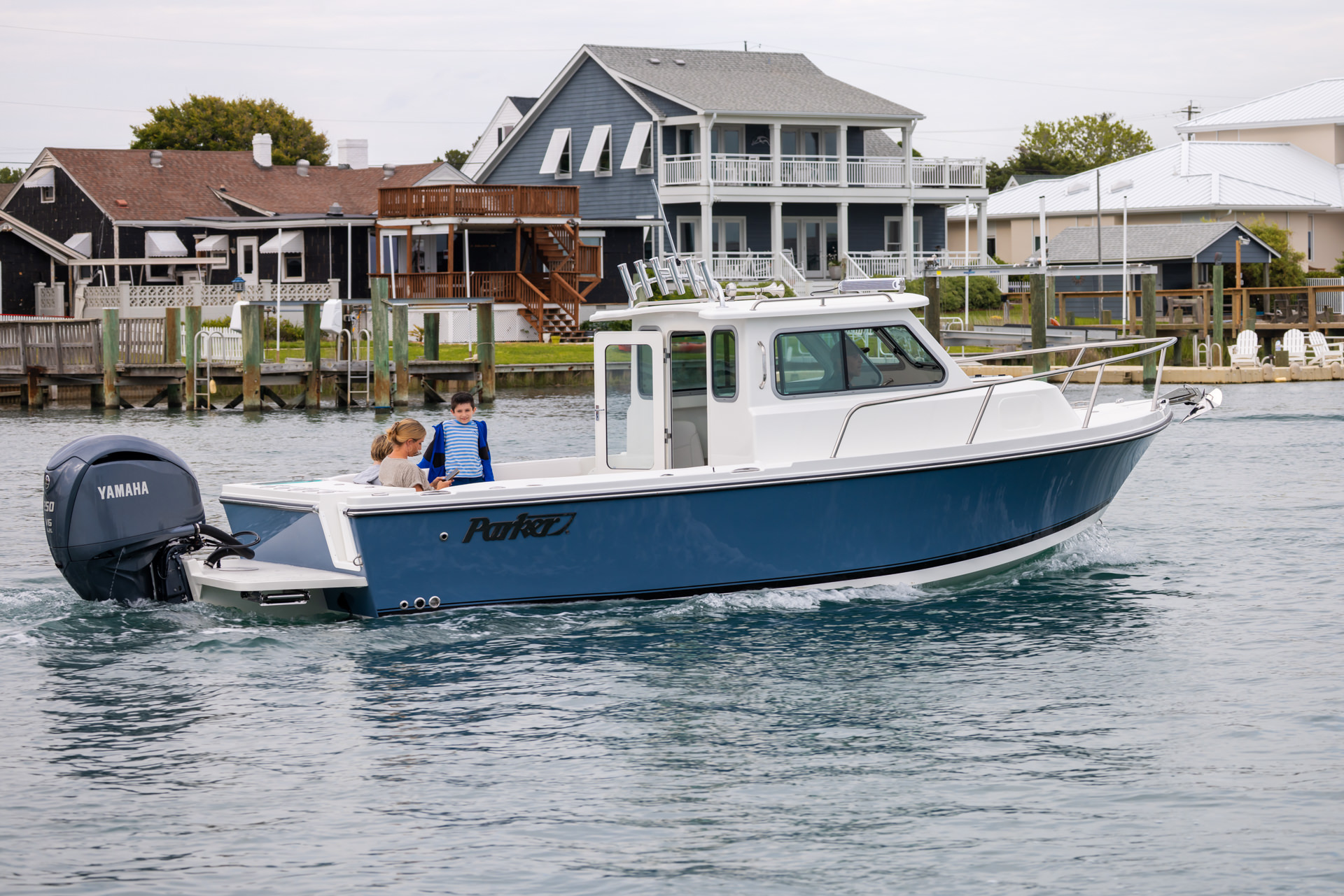 Parker Boats 227 Explorer Exterior 12