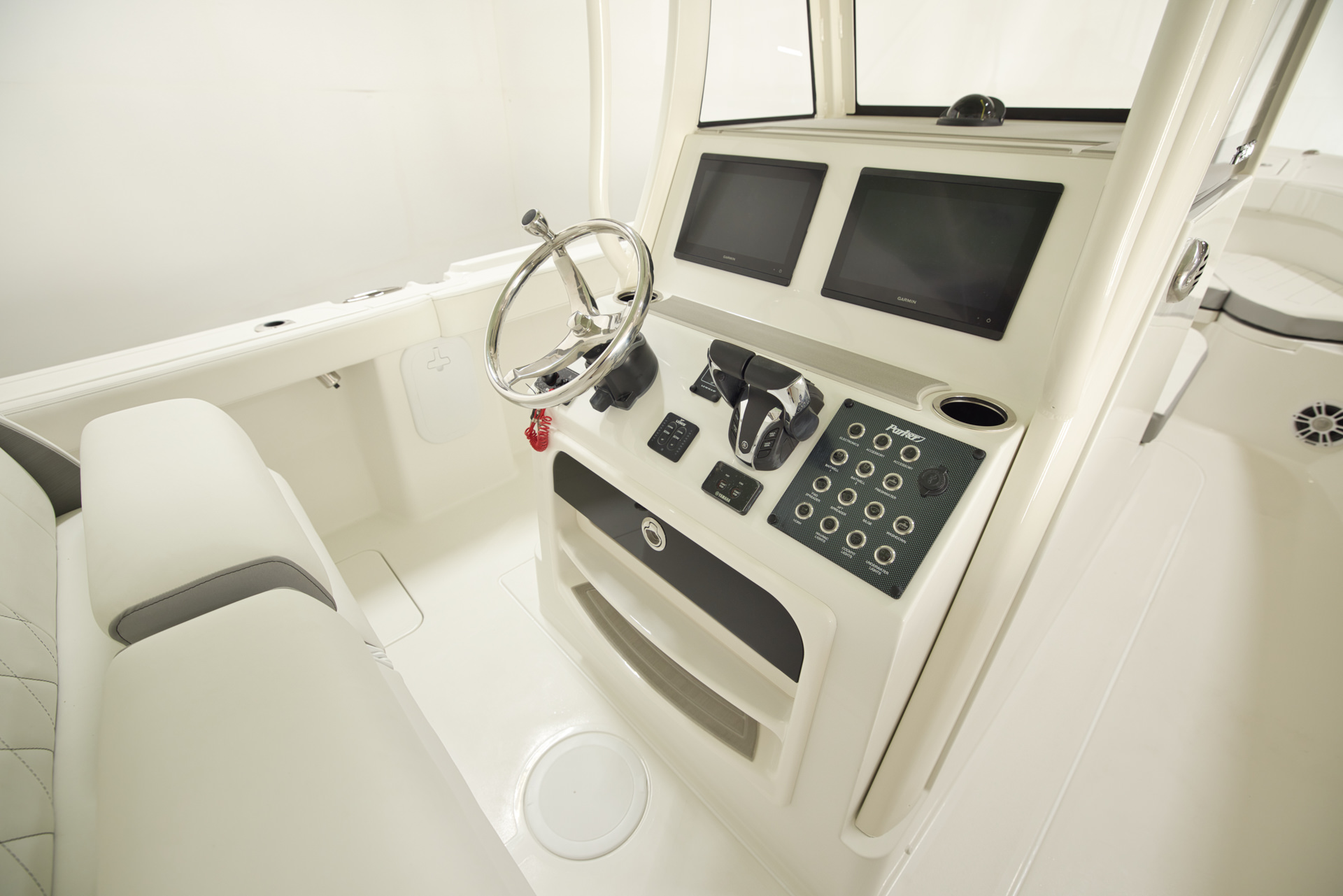 Parker Boats 274 Fathom Interior 16